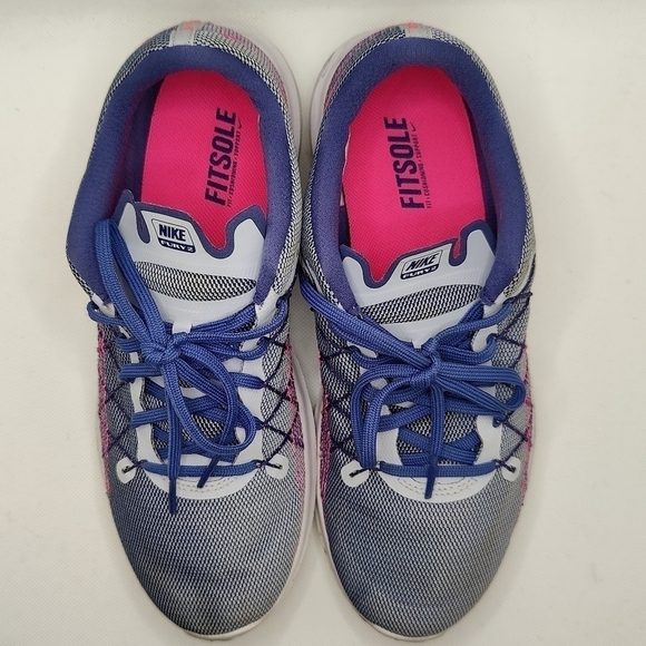Nike Women's Flex Fury 2 Running Shoe Pink and Purple Athletic Shoes Size 9.5 - Picture 2 of 11